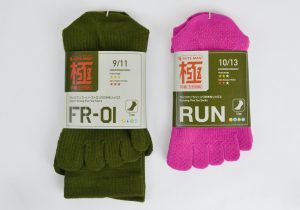 アパレル用品の海外向け靴下パッケージラベルデザイン